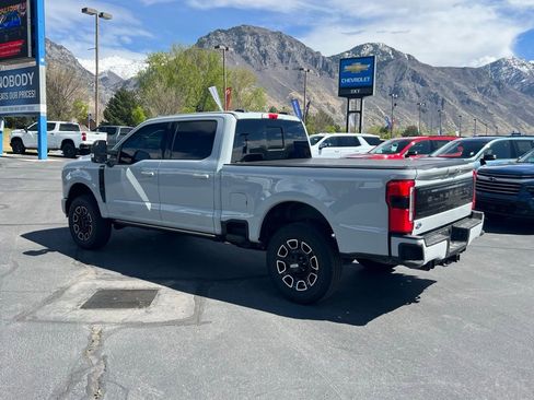 Used 2025 Ford F350 Platinum AWD/4WD image 14