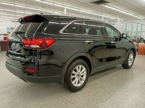 Used 2019 Kia Sorento FWD V6 w/ LX V6 Convenience Package image 6