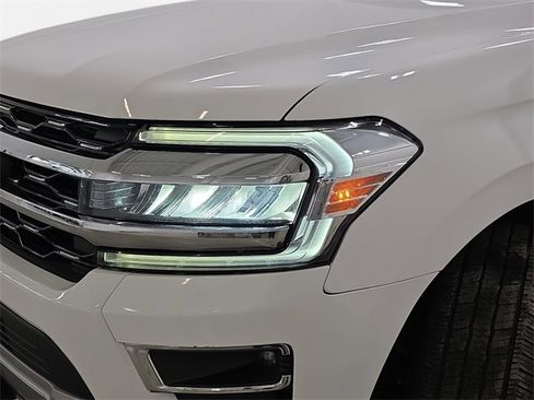 Used 2024 Ford Expedition Max Limited image 31