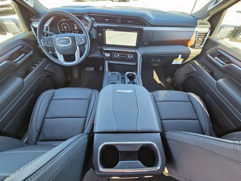 New 2026 GMC Sierra 2500 Denali w/ Denali Reserve Package image 25