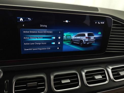 Used 2024 Mercedes-Benz GLS 450 4MATIC image 25