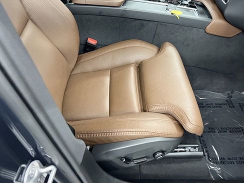 New 2025 Volvo XC90 T8 Ultra w/ Protection Package Premier image 27