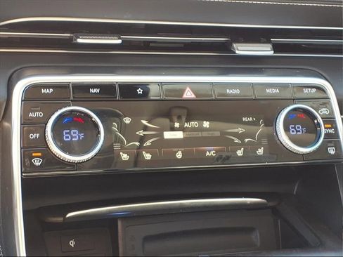 Used 2022 Genesis GV80 2.5T image 19