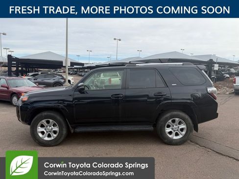 Used 2024 Toyota 4Runner SR5 Premium image 5