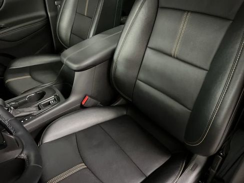 Certified 2024 Chevrolet Equinox Premier AWD/4WD image 19