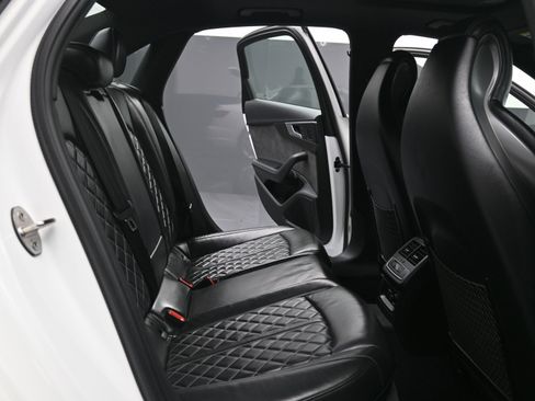 Used 2019 Audi S4 Premium Plus w/ Premium Plus Package image 28