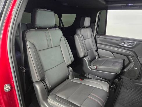 Used 2023 Chevrolet Suburban RST w/ Luxury Package AWD/4WD image 18