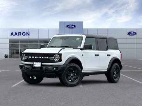 New 2025 Ford Bronco Big Bend w/ Black Diamond Package AWD/4WD image 2