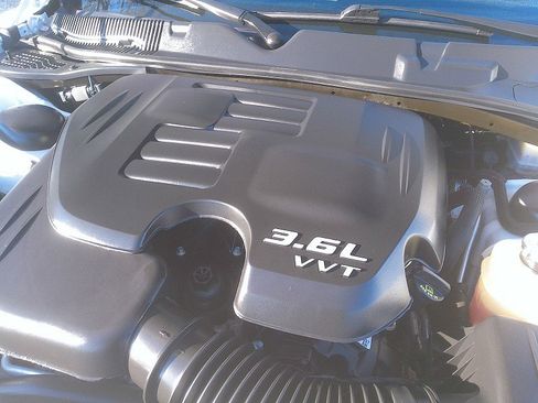 Used 2022 Dodge Challenger GT image 16