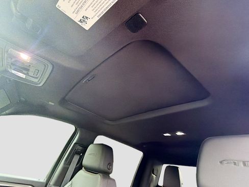 Used 2025 GMC Sierra 2500 AT4 w/ AT4 Premium Plus Package image 27