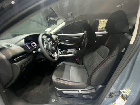 New 2025 Nissan Sentra SR image 32