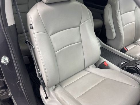 Used 2019 Honda Pilot Touring image 25