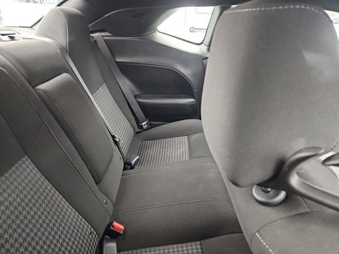 Used 2022 Dodge Challenger GT image 8