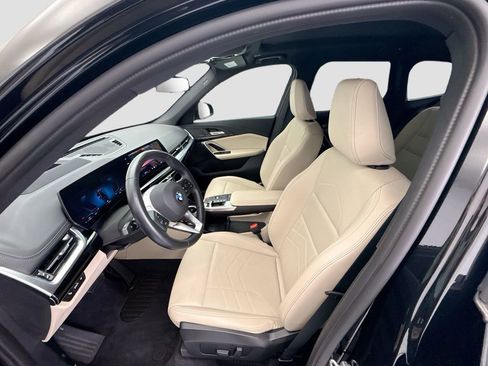 Certified 2025 BMW X1 xDrive28i w/ Technology Package image 17