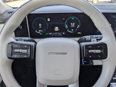 Used 2025 Hyundai Santa Fe Calligraphy image 14