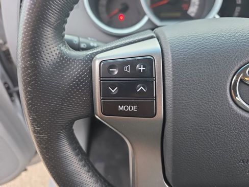 Used 2012 Toyota Tacoma 4x4 Double Cab image 17