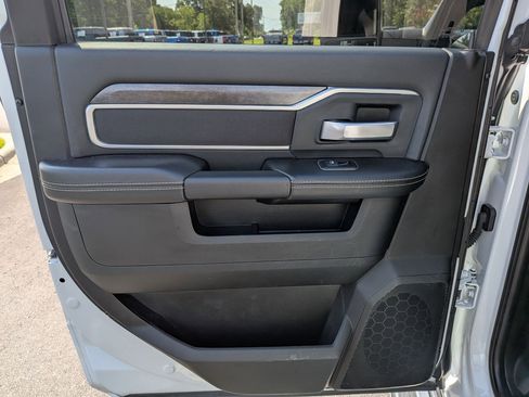 Used 2024 RAM 2500 Big Horn RWD image 16