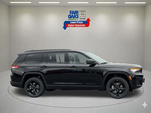 New 2025 Jeep Grand Cherokee L Laredo AWD/4WD image 4