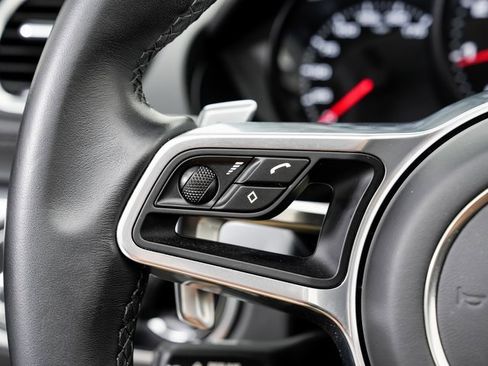 Used 2025 Porsche 718 Boxster image 14