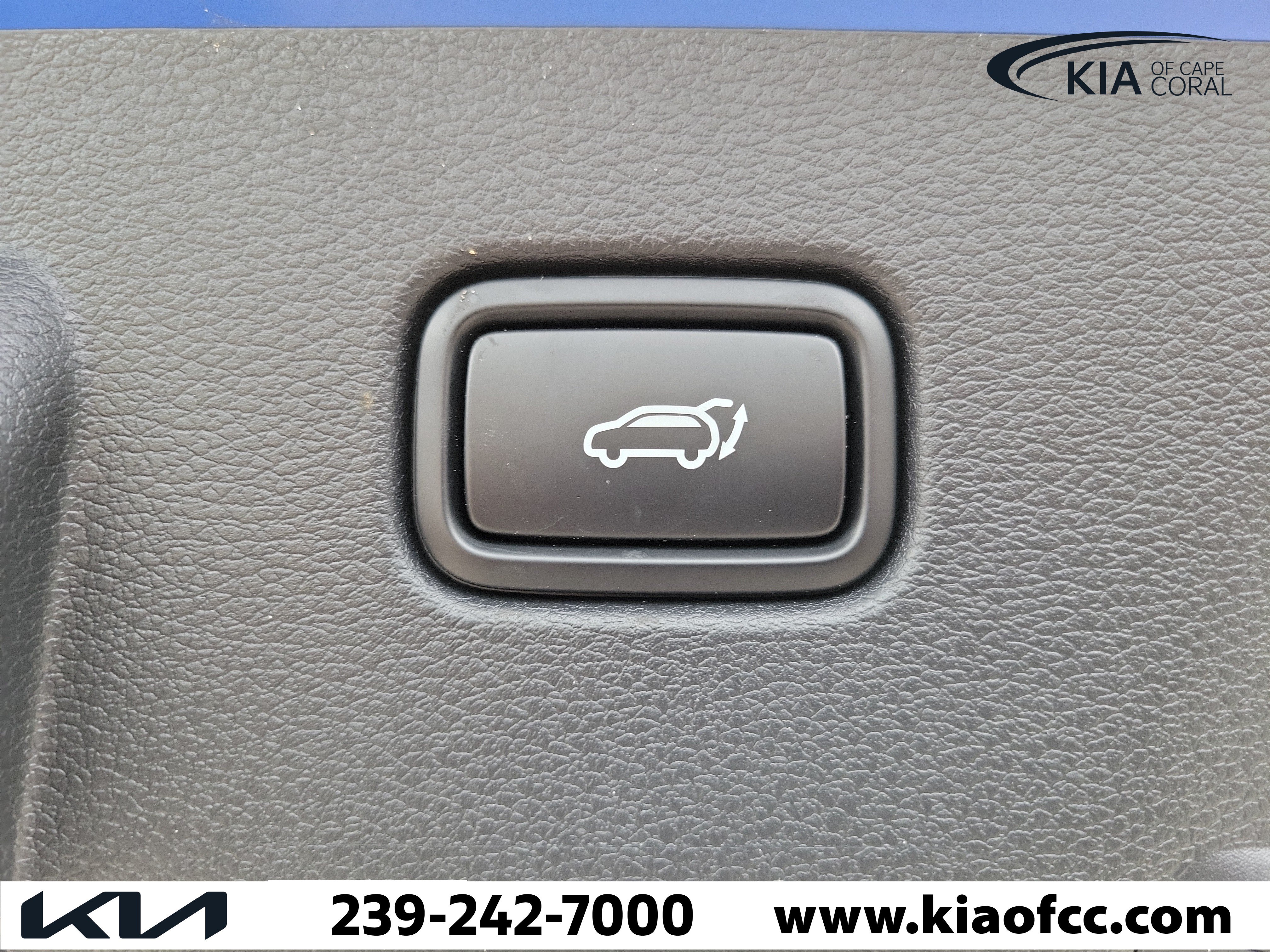 New 2026 Kia Sportage SX FWD image 13