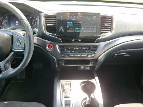 Certified 2022 Honda Pilot Sport image 15
