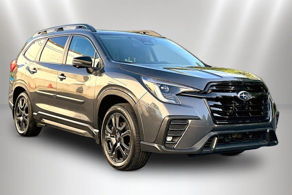 Used 2023 Subaru Ascent Onyx Edition Limited AWD/4WD image 1