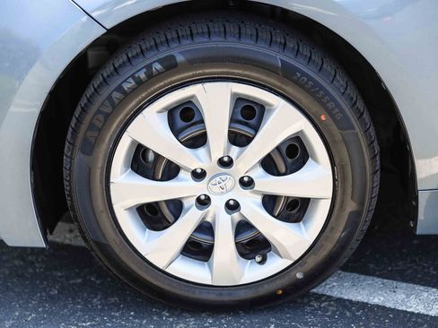 Certified 2022 Toyota Corolla LE w/ Carpet Mat Package (TMS) FWD image 9