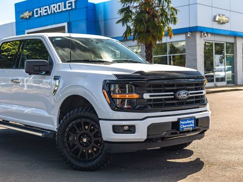Used 2024 Ford F150 XLT w/ Tow/Haul Package AWD/4WD image 3