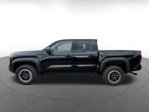 Used 2025 Toyota Tacoma TRD Off-Road AWD/4WD image 9