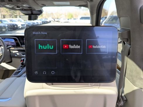 Used 2022 Cadillac Escalade Premium Luxury Platinum AWD/4WD image 36
