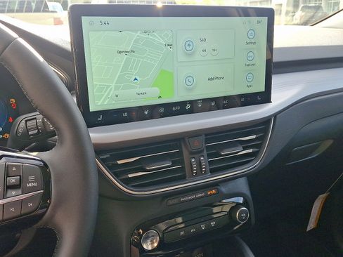 New 2025 Ford Escape Plug-in Hybrid w/ PHEV Premium Package image 16