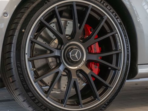 New 2026 Mercedes-Benz E 53 AMG e 4MATIC Sedan image 33