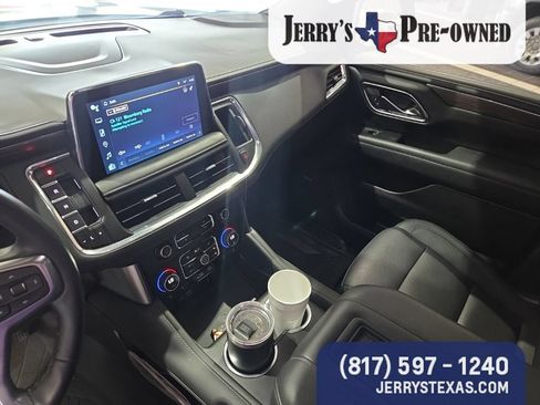 Used 2023 Chevrolet Suburban LT w/ LT Signature Package RWD image 12