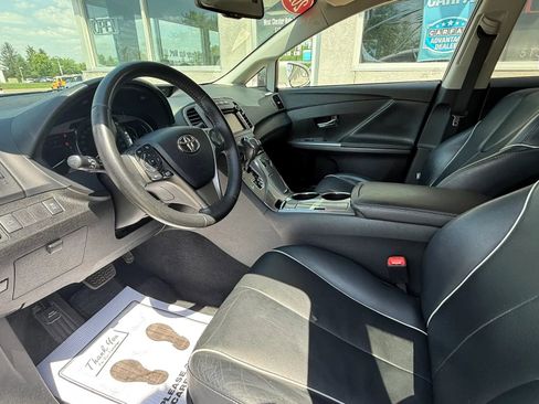 Used 2014 Toyota Venza XLE w/ Tow Prep Package image 8