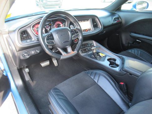 Used 2023 Dodge Challenger SRT Hellcat w/ Driver Convenience Group RWD image 15