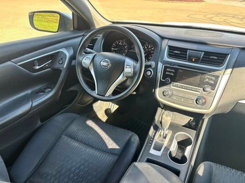 Used 2017 Nissan Altima 2.5 S w/ Power Driver Seat Package FWD image 23