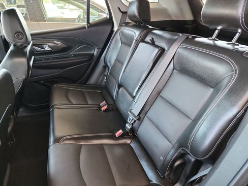 Certified 2024 GMC Terrain SLT image 39