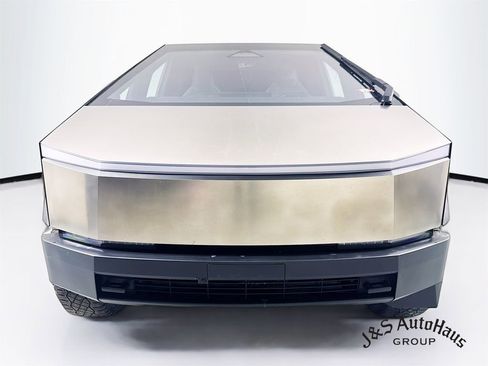 Used 2024 Tesla Cybertruck AWD Crew Cab image 2