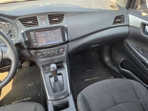 Used 2019 Nissan Sentra S FWD image 11