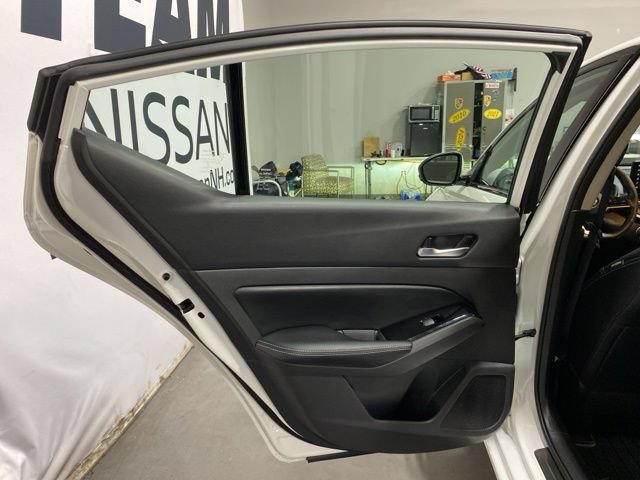Used 2023 Nissan Altima 2.5 SL AWD/4WD image 11