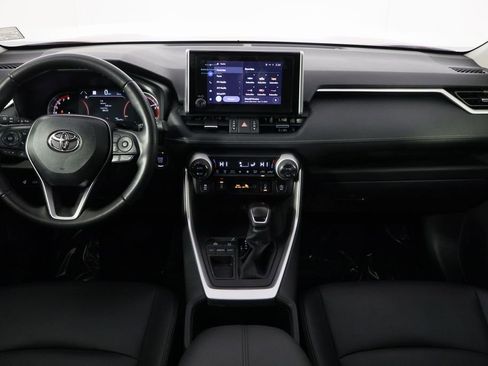 Used 2025 Toyota RAV4 XLE Premium image 14