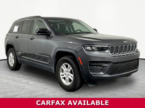 Used 2023 Jeep Grand Cherokee Laredo AWD/4WD image 3