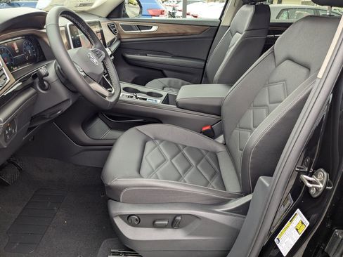 New 2026 Volkswagen Atlas SE image 14