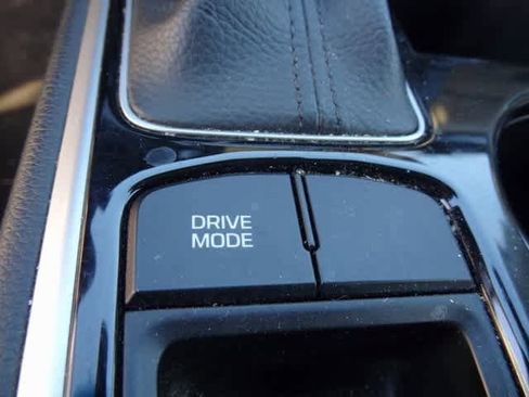 Used 2018 Hyundai Sonata Limited image 20