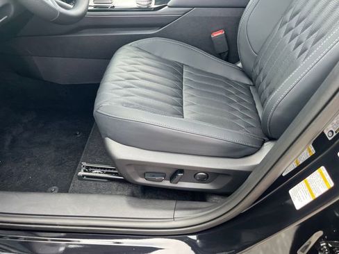 New 2025 Mitsubishi Outlander SEL image 15