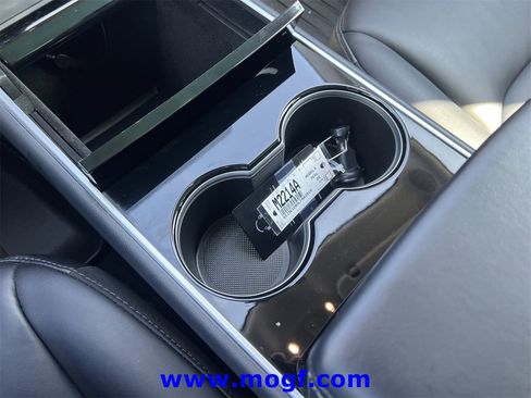 Used 2020 Tesla Model 3 Long Range image 10