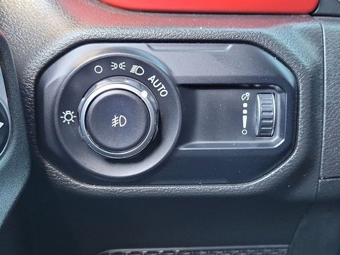 Used 2023 Jeep Wrangler Unlimited Rubicon image 10