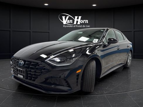 Used 2023 Hyundai Sonata SEL w/ Convenience Package FWD image 3
