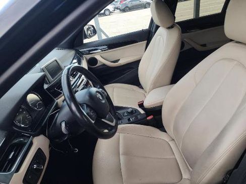Used 2018 BMW X1 xDrive28i w/ Convenience Package image 4