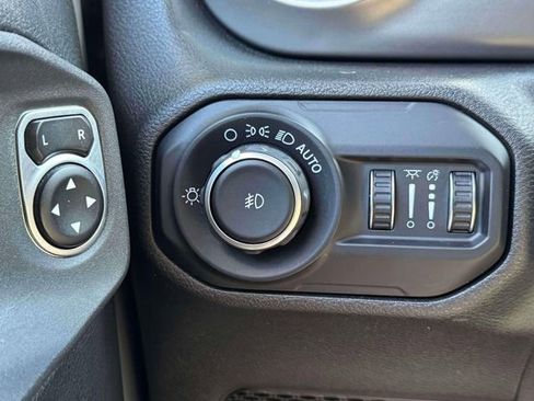 Certified 2020 Jeep Wrangler Unlimited Sport S AWD/4WD image 17